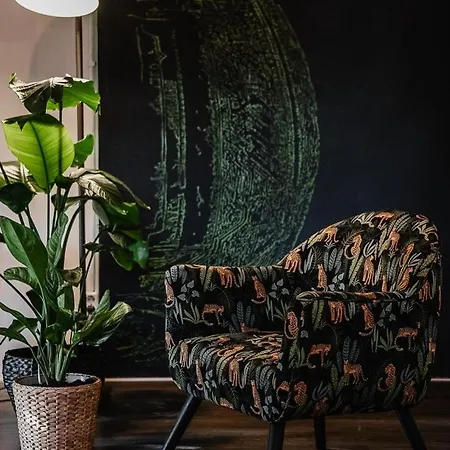 Planty - With Bath Tub * Halle