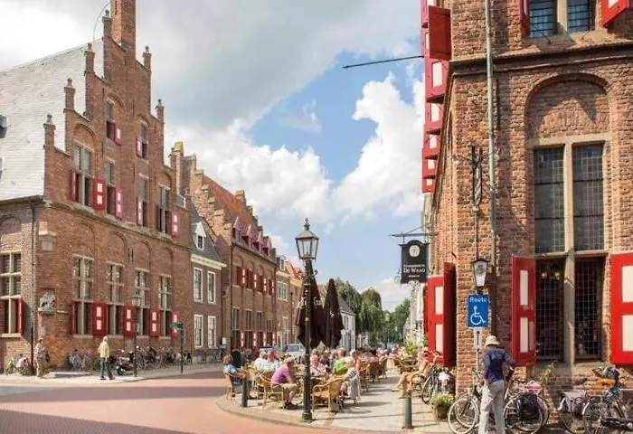 Planty - With Bath Tub * Halle