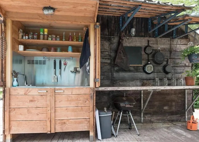 Planty - With Bath Tub Halle