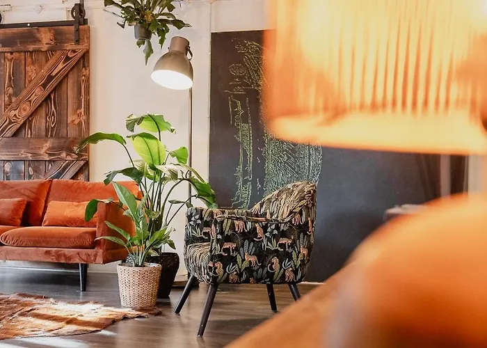 Planty - With Bath Tub Halle