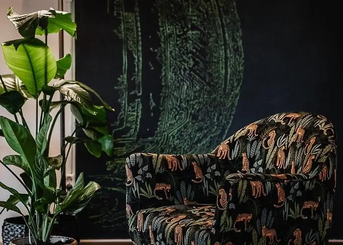 Planty - With Bath Tub * Halle