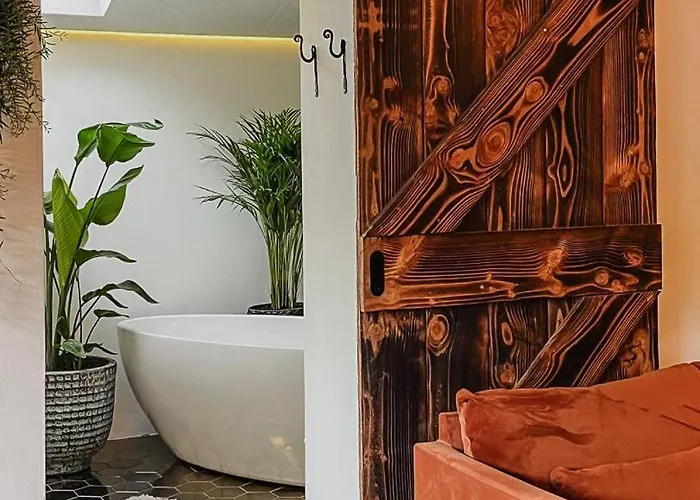 Planty - With Bath Tub Dom wakacyjny