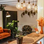 Planty - With Bath Tub Vakantiehuis *